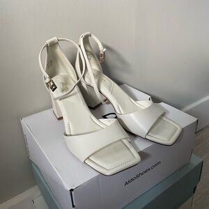 Aldo Safdie white block heel